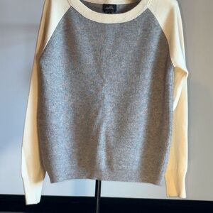 Women's Gray and Cream Cashmere Sweater